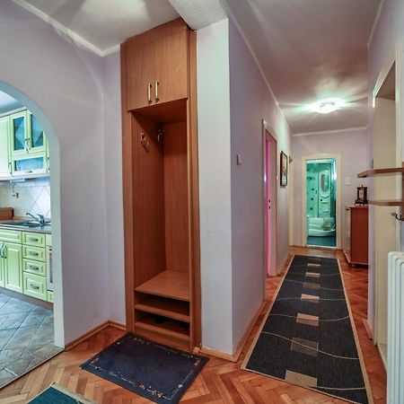 Lux Apartman Cvetkovic Appartement Kraljevo Buitenkant foto