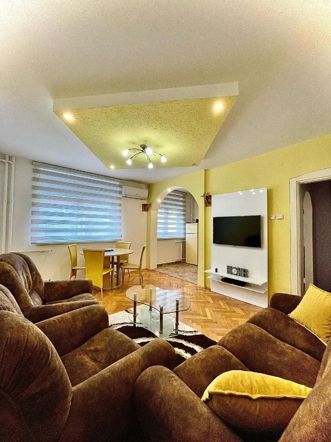 Lux Apartman Cvetkovic Appartement Kraljevo Buitenkant foto